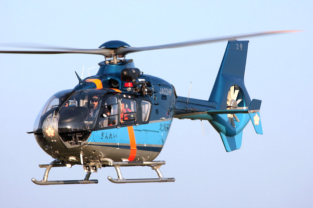 Eurocopter EC135 JA02HP ぎんれい2号 道警 2010.10