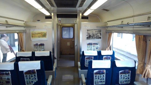 14 / Tobu 14 Series interior