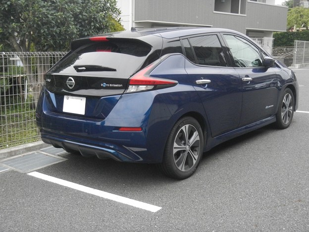 Nissan Leaf EV (new one, rear)