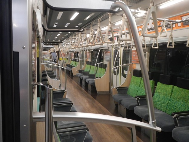 Photos: Tokyu 6000 Q-seat (1) not in active