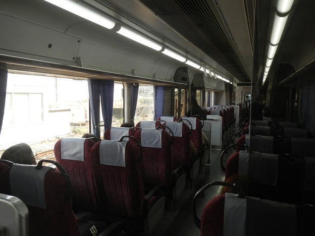 ENU 313-8000 interior with flip-flap seats