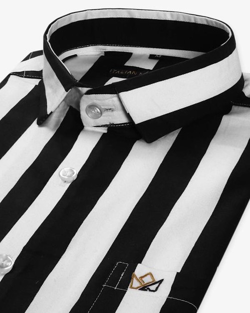 Black And White Regular Fit Broad Striped Casual Shirt