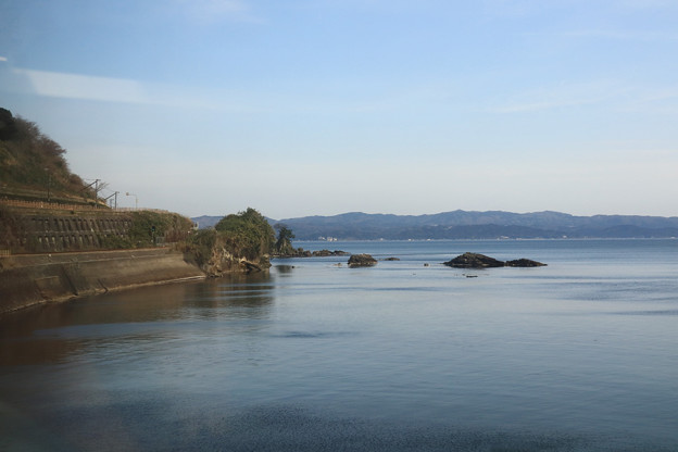 Photos: 富山湾沿いの氷見線