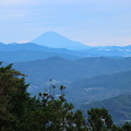 富幕山山頂休憩舎展望デッキより、今朝の富士山