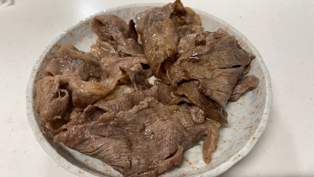 Photos: 飛騨牛切り落とし3――おつまみにオリーブオイル焼肉