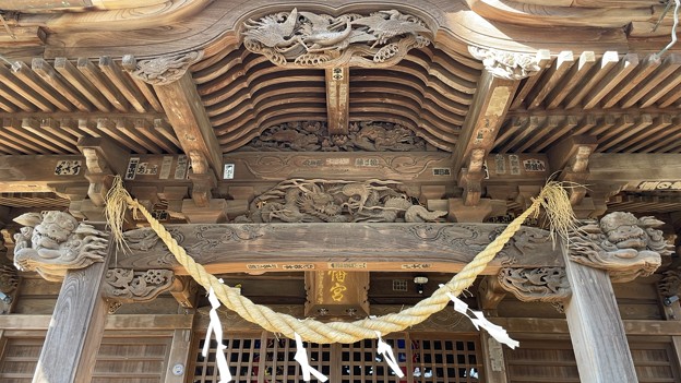 Photos: 亀岡八幡宮（逗子市）拝殿