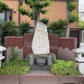 本覚寺（鎌倉市）人形塚