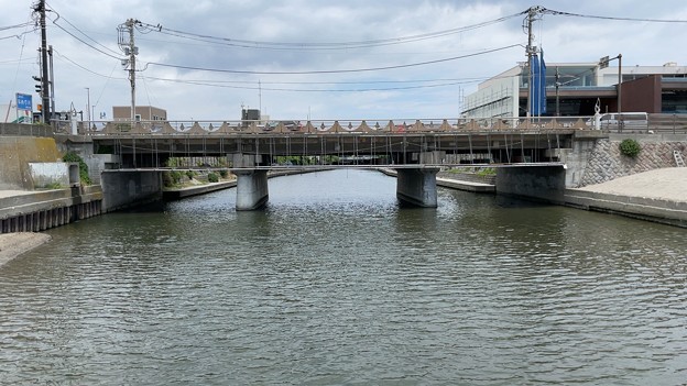 Photos: 木橋より滑川（鎌倉市）