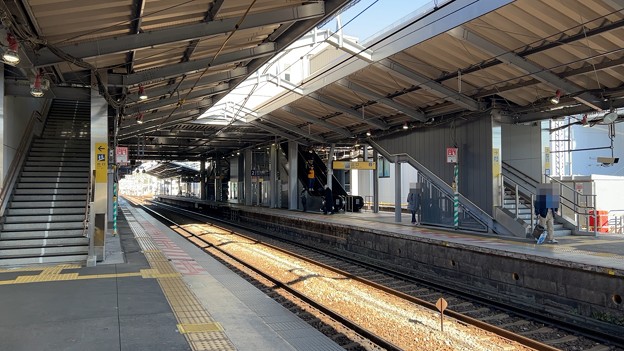 京浜急行本線 金沢八景駅（横浜市金沢区） (9)3・4番線ホームより1・2番線