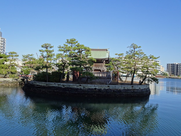 金沢八景    琵琶島神社 社殿
