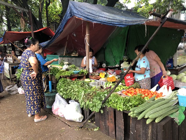 ヤンゴンローカル市場 (4)