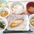 Photos: １２月７日昼食(ほっけの塩焼き・梅しらす御飯) #病院食