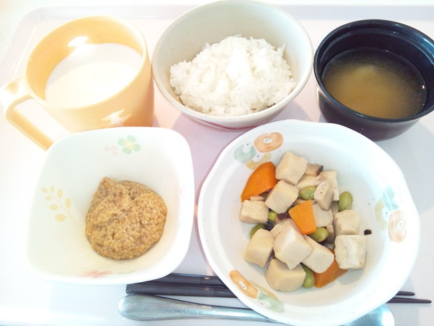 ７月１日朝食(高野豆腐の煮物) #病院食