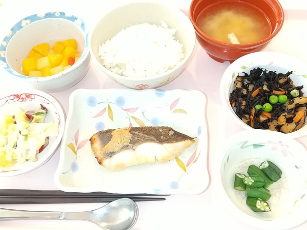 １１月１１日昼食(白身魚の生姜焼き) #病院食