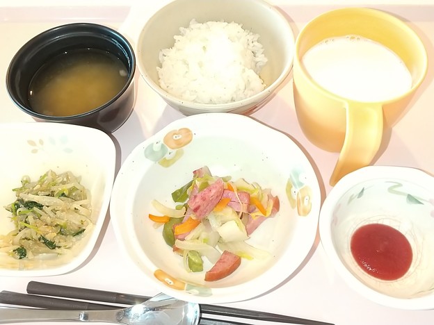 １１月１６日朝食(野菜炒め) #病院食