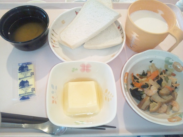 １２月３日朝食(車麸と海老の炒め煮) #病院食