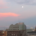 Photos: 日没時に浮かぶ満月