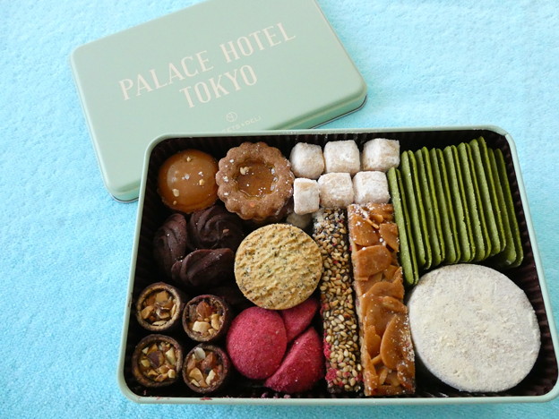 パレスホテル東京・スイーツ＆デリ＊プティフルールセック缶２