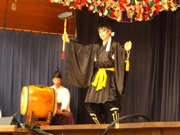 Photos: 神楽舞