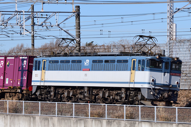 EF65型電機牽引貨物列車