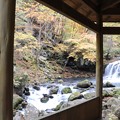 写真: 東屋からの蓼科大滝