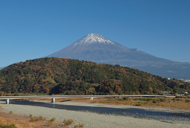 開通間近富士川かりがね橋。