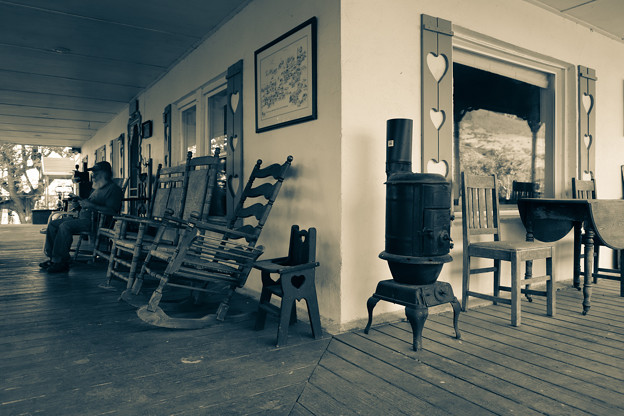写真: ファームハウスの椅子。。モノコン番外編