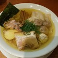 写真: 福島市の自家製麺えなみさんにて自家製ワンタン塩らぁめんをいただく 美味しゅうございました