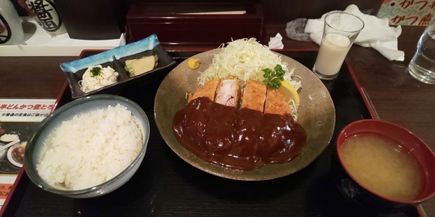 写真: いわき市の麦とろとんかつ 東京どん平 南町店さんにてどんかつ定食をいただく 美味しゅうございました