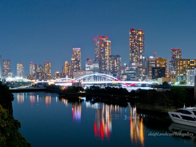 写真: 夜の築地大橋・勝鬨橋遠望
