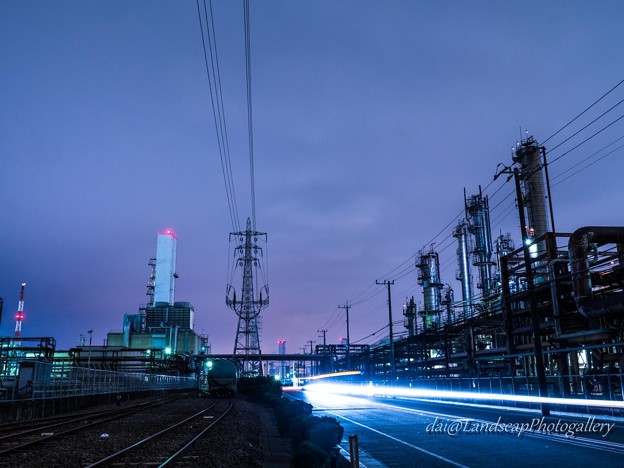 夜の京浜工業地帯