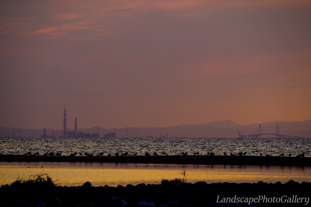 早月川河口 富山湾の夕景