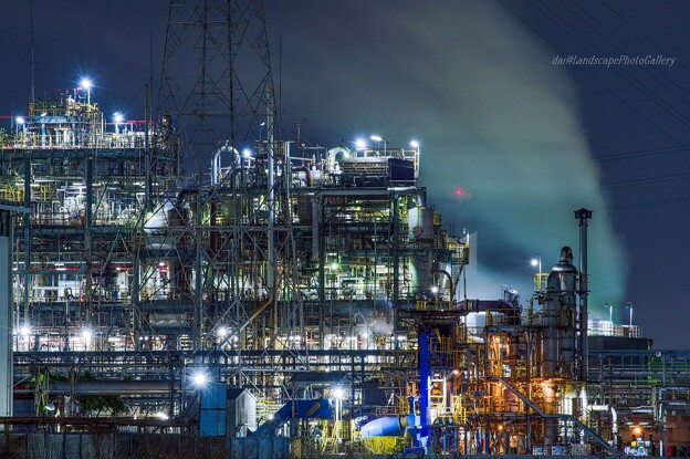 写真: 昭和電工工場夜景
