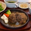 写真: 中野坂上ﾌﾞﾙｽﾞ亭和牛ﾊﾝﾊﾞｰｸﾞ定食