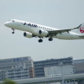 Photos: 大空へ  ジェイエア Embraer ERJ-190-100