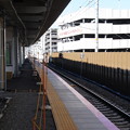 写真: JR西日本 六地蔵駅