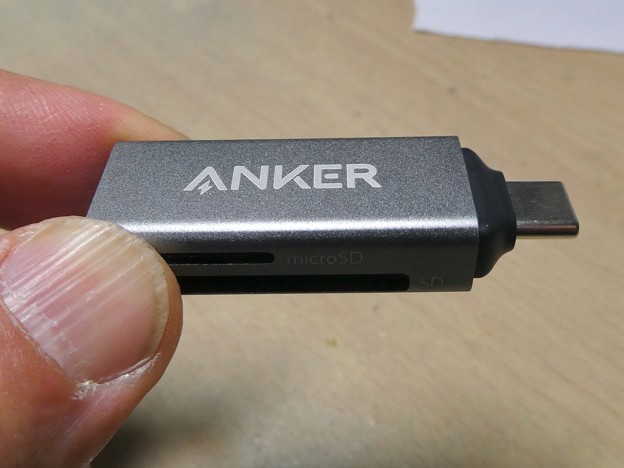 写真: Anker USB-C 2-in-1 Card Reader - 5