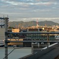 JR春日井駅自由通路から見た春日井三山 - 1