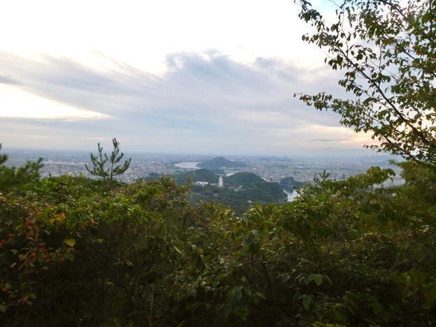 写真: 継鹿尾山の山頂から見た景色 - 1
