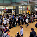 写真: 名古屋駅の新幹線待ち行列 - 3