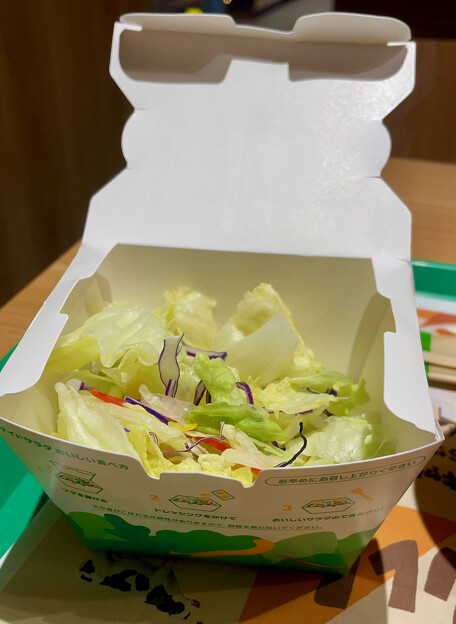 マクドナルドの紙容器サラダ - 4