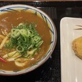 丸亀製麺カレーうどんとサツマイモの天ぷら