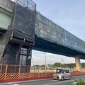 写真: 旧・桃花台線上末駅付近の撤去途中の高架（2024年4月28日）- 1