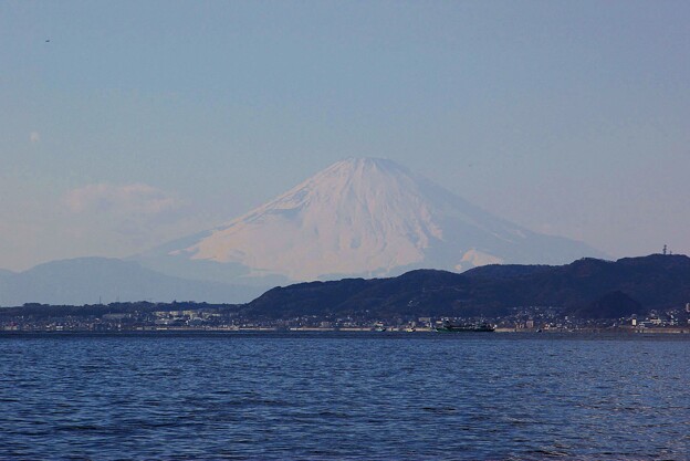 写真: 房総の海と富士山