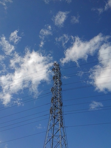 写真: 鉄塔と空（2月8日）【再アップ】