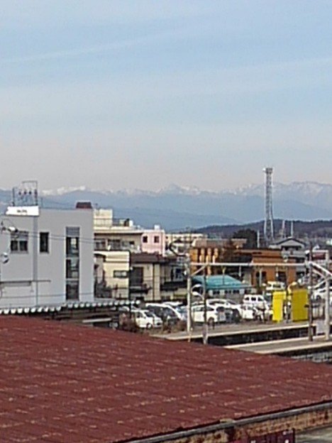 写真: 雪山と鉄塔（2月12日）【再アップ】
