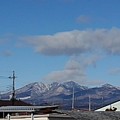 写真: 街中から見えた山（2月19日）