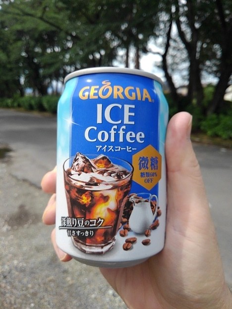 写真: 烏ヶ森公園の缶コーヒー（6月20日）