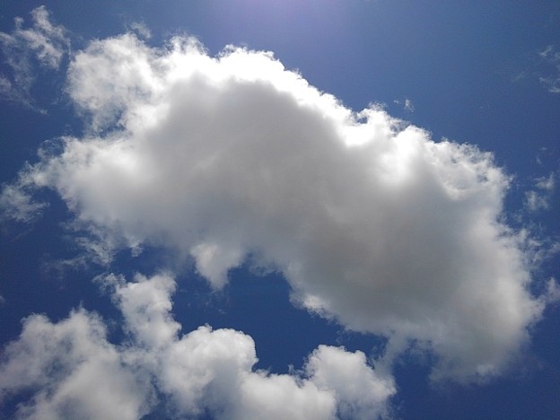 写真: 綿菓子みたいな雲（7月27日）