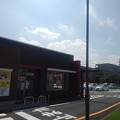 写真: マクドナルドの店の前（8月30日）